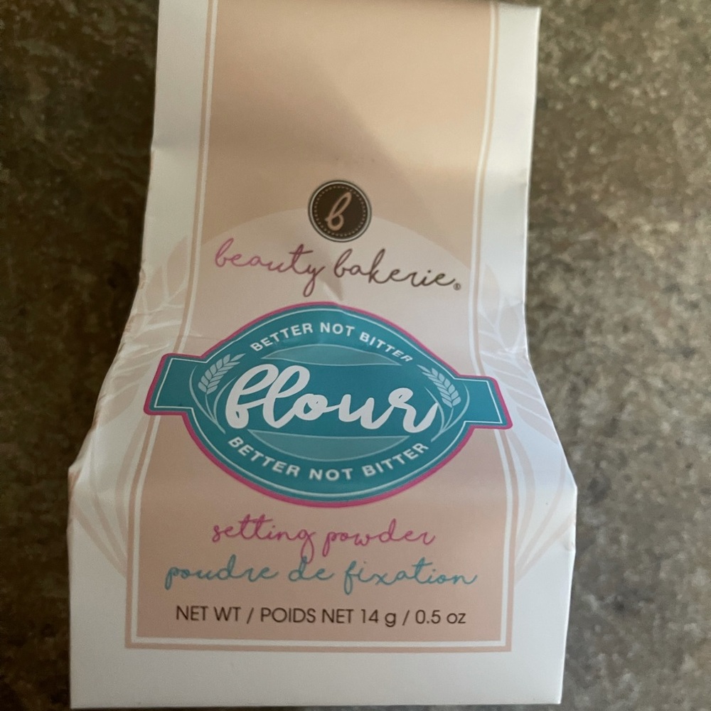 Brand new Beauty Bakerie setting powder